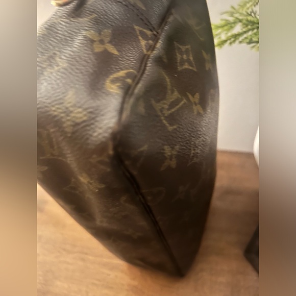 Louis Vuitton Monogram Trousse 28 (COA) - Picture 12 of 16